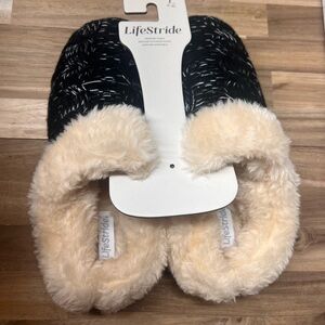 Life Stride Black and Cream Women's Slippers